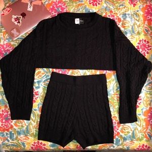 SOLD❗️Knitted Sweater Set w/ Cropped Top & Shorts